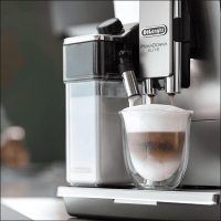 Кофемашина De'Longhi PrimaDonna Elite ECAM 650.55.MS