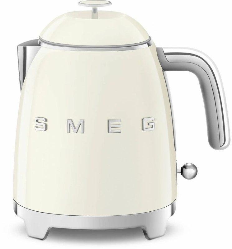 Чайник Smeg KLF05CREU, 1400Вт, пластик, объём 0,8л, цвет бежевый