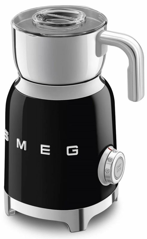 Вспениватель молока Smeg MFF11BLEU, цвет черный, объем 600 мл