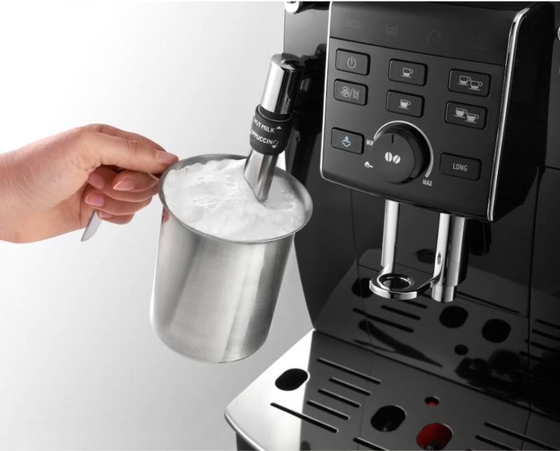 Кофемашина De'Longhi Magnifica S ECAM 13.123.B