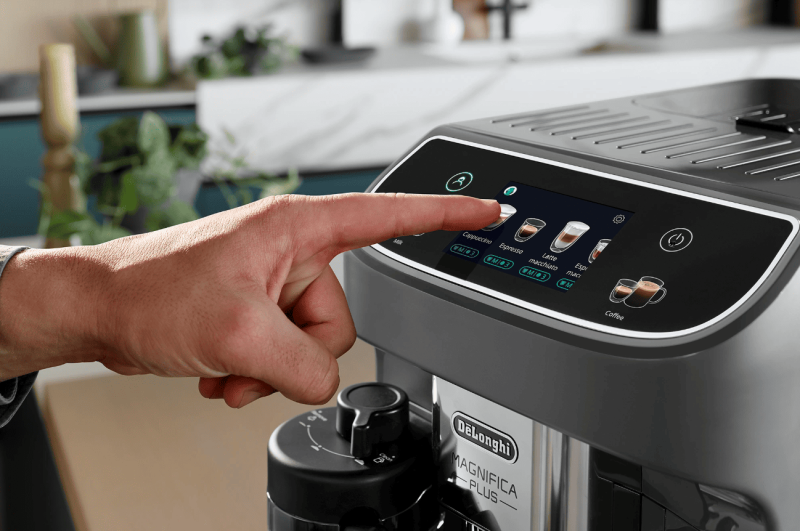 Кофемашина De'Longhi Magnifica Plus ECAM 320.61.G серый