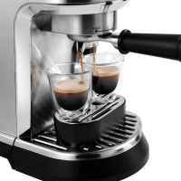 Кофеварка рожковая De'Longhi Dedica Maestro Plus EC950.M