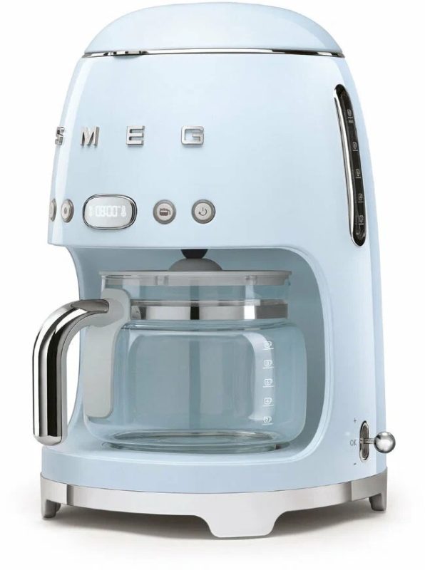 Капельная кофеварка Smeg DCF02PBEU, пастельный голубой, стиль 50-х годов, 10 чашек, 1.4 л