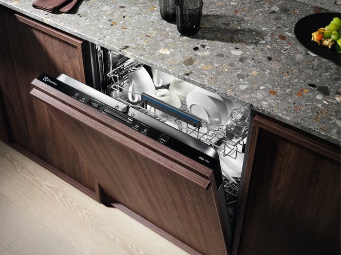 Машина посудомоечная встр. Electrolux EEQ47210L