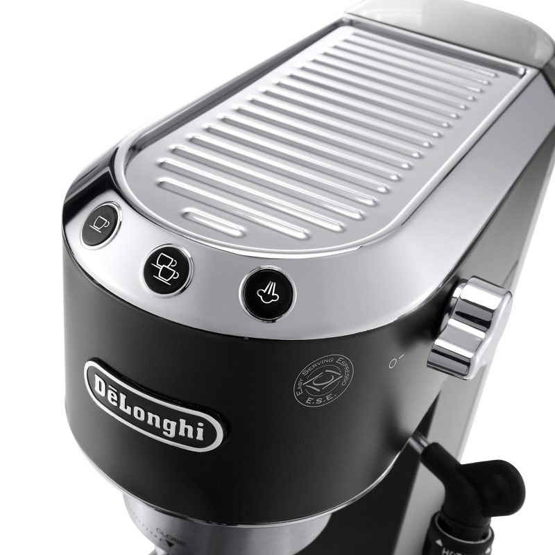 Рожковая кофеварка De'Longhi Dedica EC 685.BK