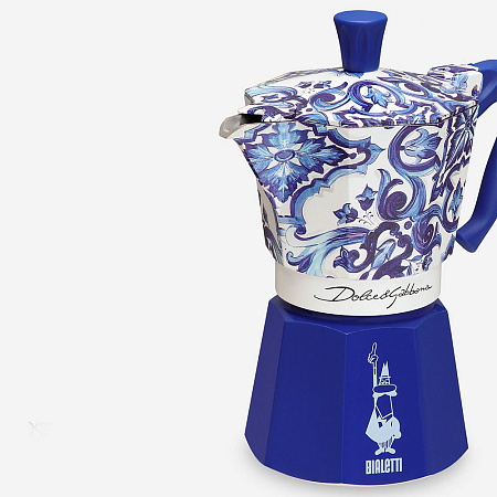 Гейзерная кофеварка Bialetti Moka Express 5346 Dolce&Gabbana Blu Mediterraneo 